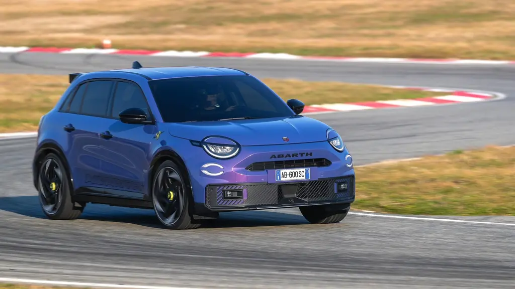 Abarth 600 175kW Turismo 54kWh 5dr Auto