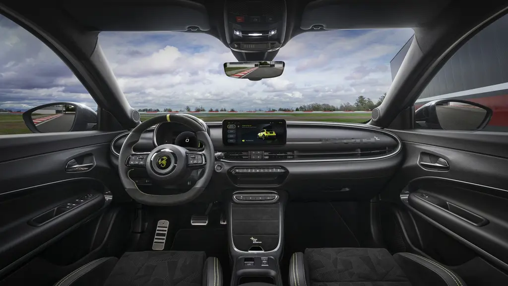 Abarth 600 175kW Turismo 54kWh 5dr Auto