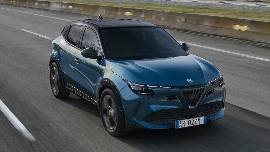 Alfa Romeo Junior 1.2 Turbo 145 Ibrida Ti 5dr Auto