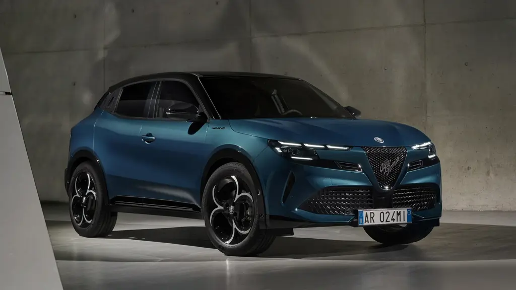 Alfa Romeo Junior 1.2 Turbo 145 Ibrida Ti 5dr Auto