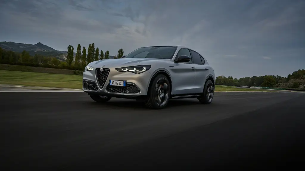 Alfa Romeo Stelvio 2.0 Turbo 280 Intensa 5dr AWD Auto
