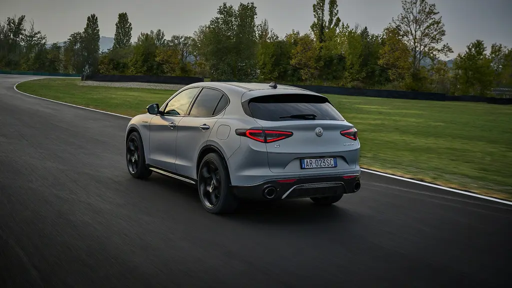 Alfa Romeo Stelvio 2.0 Turbo 280 Intensa 5dr AWD Auto