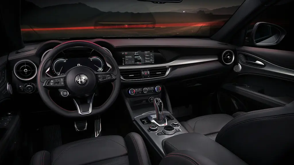 Alfa Romeo Stelvio 2.0 Turbo 280 Intensa 5dr AWD Auto