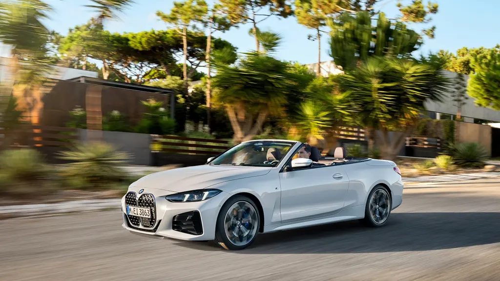 BMW 4 Series M440i xDrive MHT 392 2dr Step Auto Tech pack