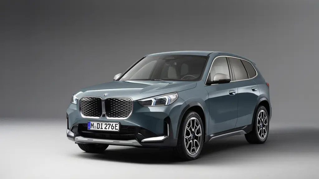 BMW ix1