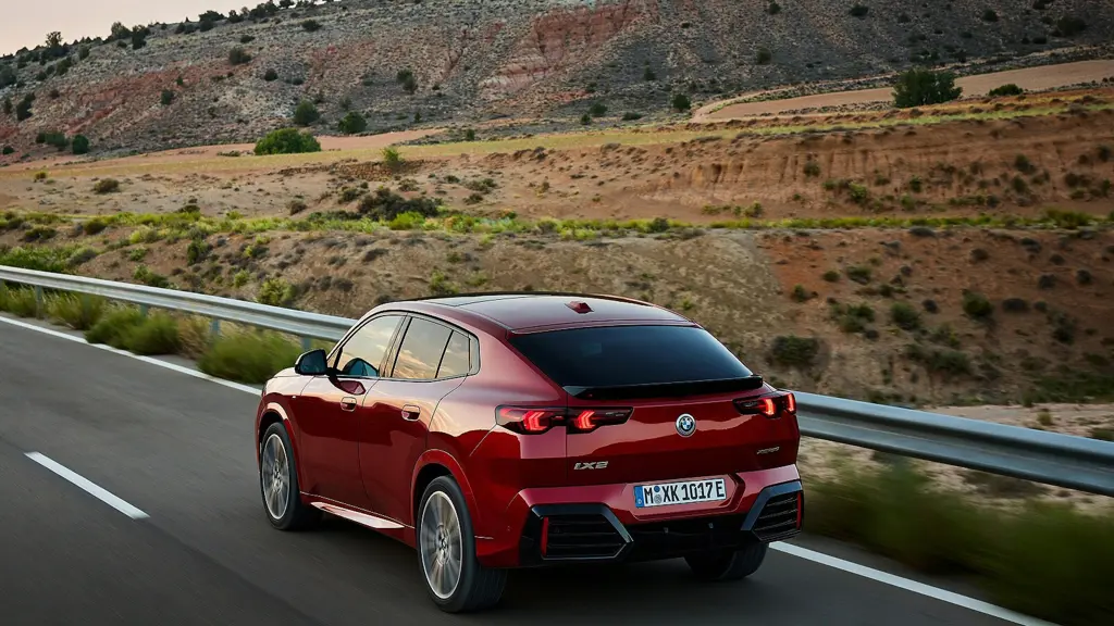 BMW ix2 150kW eDrive20 M Sport 65kWh 5dr Auto