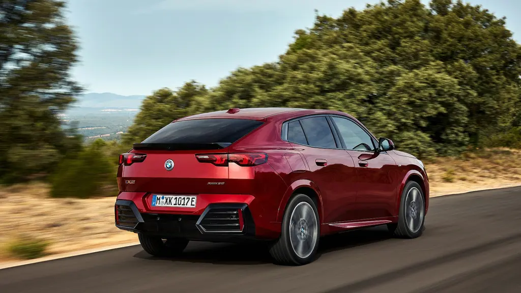 BMW ix2 150kW eDrive20 M Sport 65kWh 5dr Auto