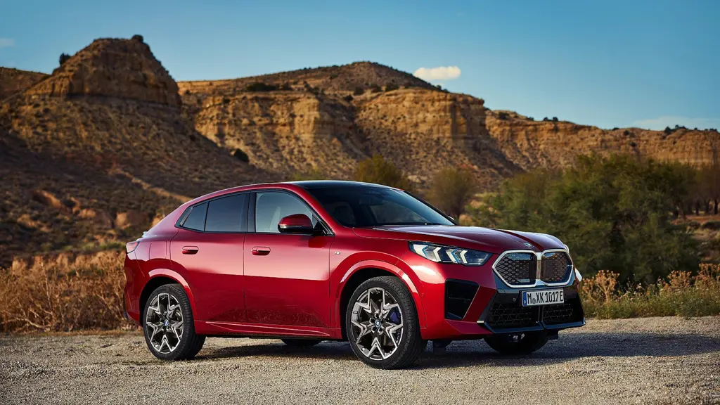 BMW ix2