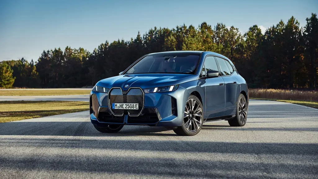 BMW iX
