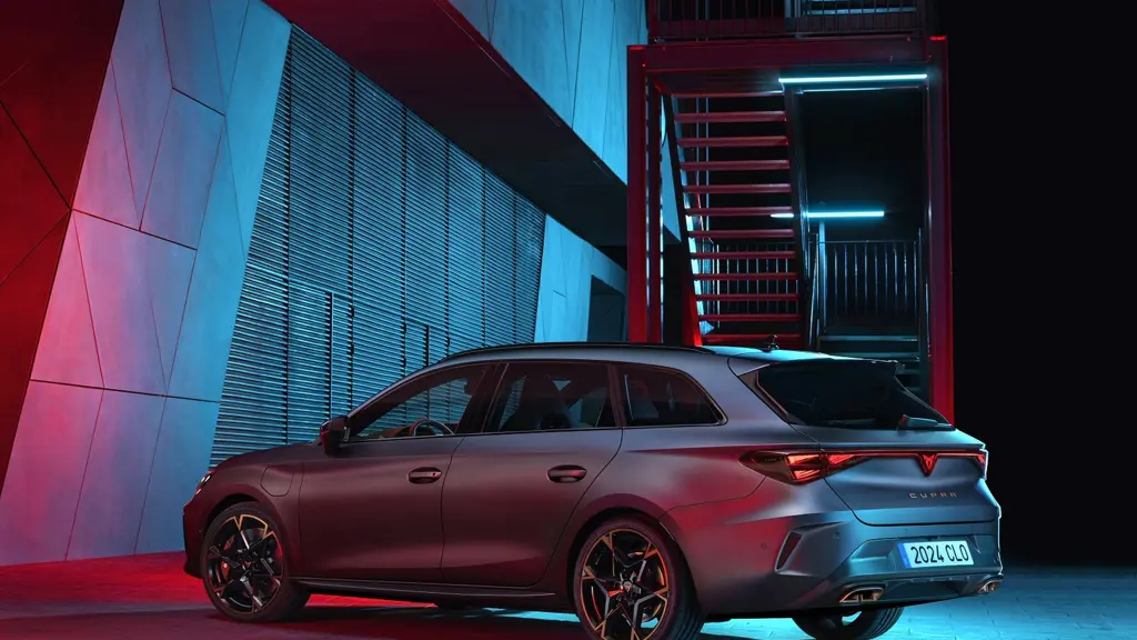 Cupra Leon 1.5 eHybrid 204 V2 5dr DSG Leather