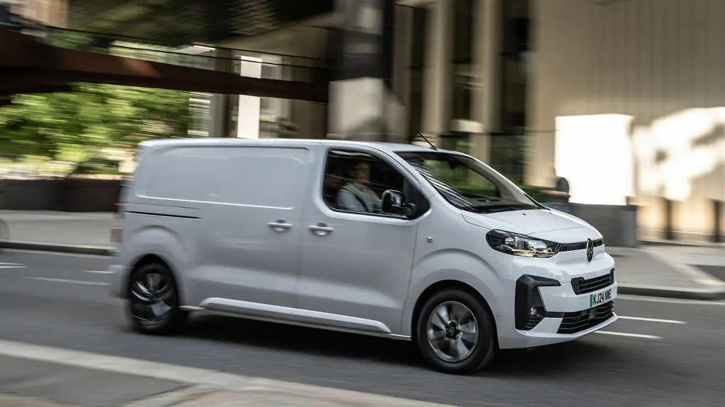 Citroen Dispatch M Diesel 2.2 D 150PS Crew Van Driver EAT8