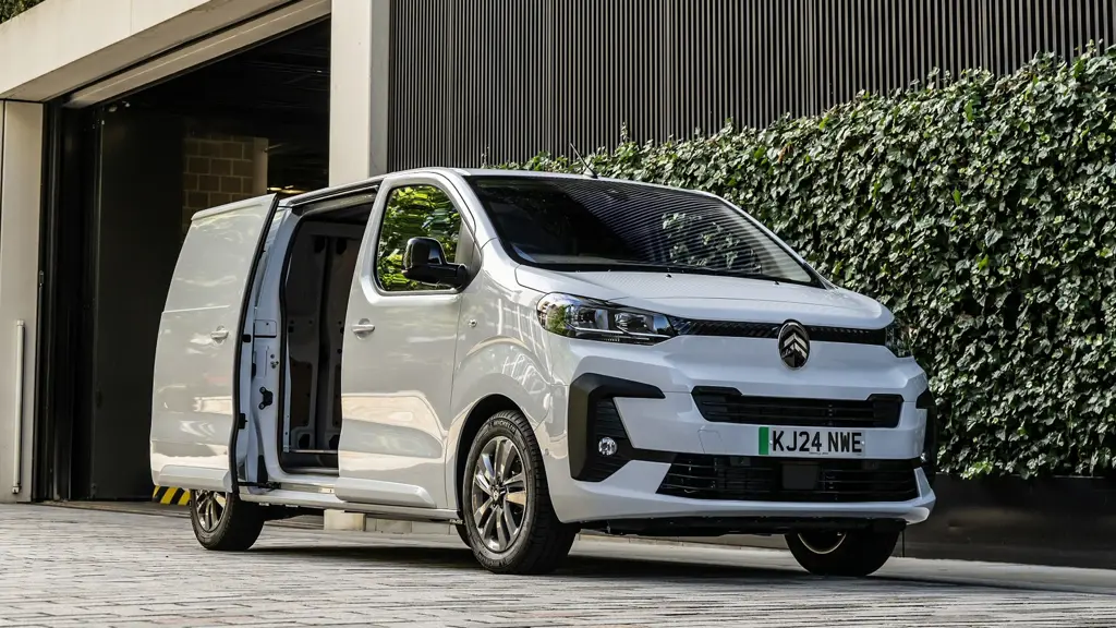 Citroen Dispatch E- M 100KW 75KWH Crew Van Driver Auto 11KW