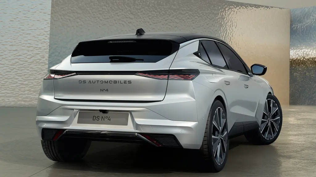 DS NO4 157kW E-TENSE DS Performance Line 61kWh 5dr Auto