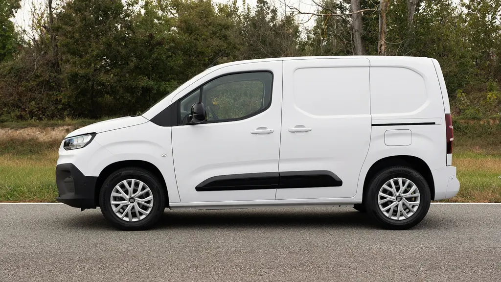 Fiat Doblo L2 Diesel 1.5 Multijet 100 H1 Van Plus