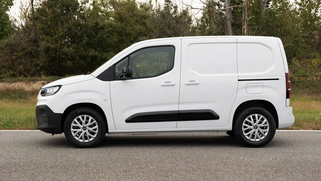 Fiat Doblo E- L2 100KW 52KWH H1 Crew Van Auto