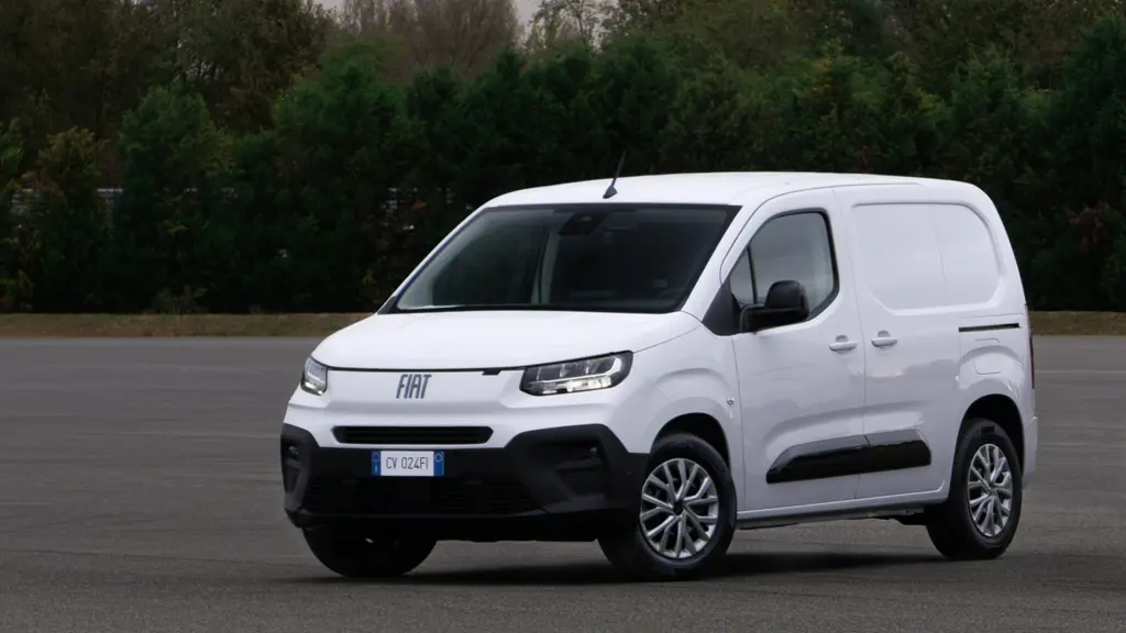 Fiat Doblo E- L2 100KW 52KWH H1 Crew Van Auto