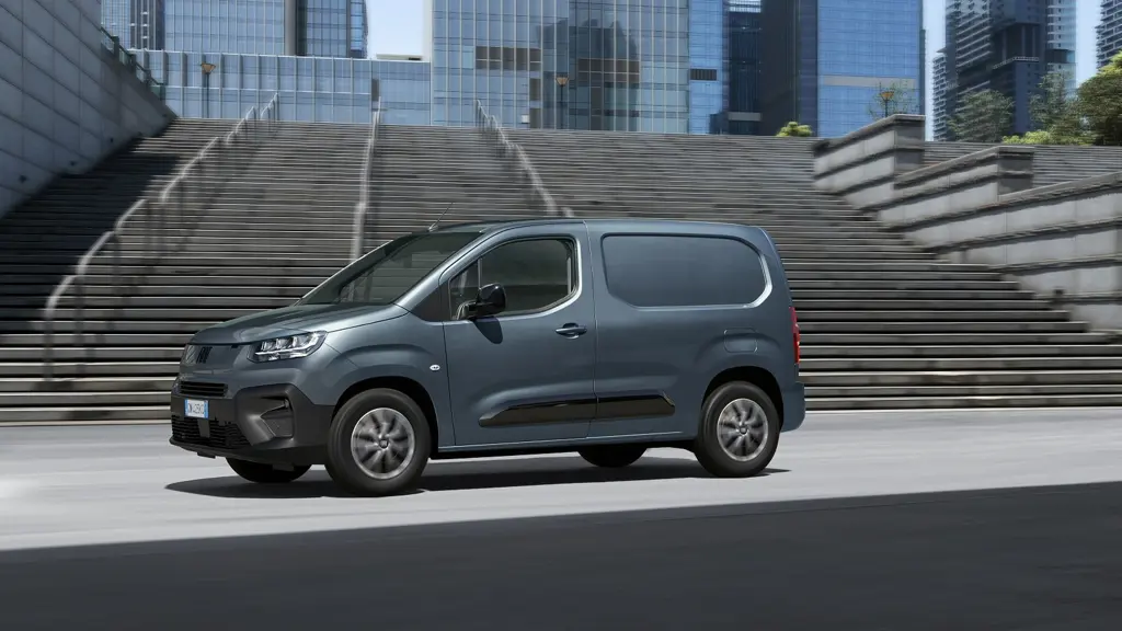 Fiat Doblo E- L2 100KW 52KWH H1 Crew Van Auto