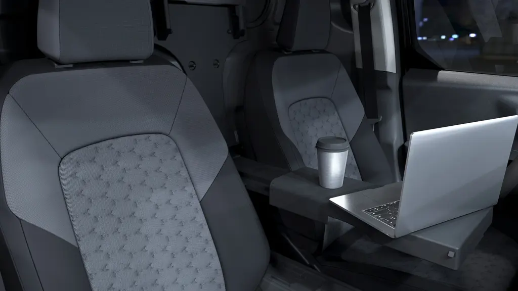 Ford Transit Courier E- 100KW 43KWH Limited Van Auto