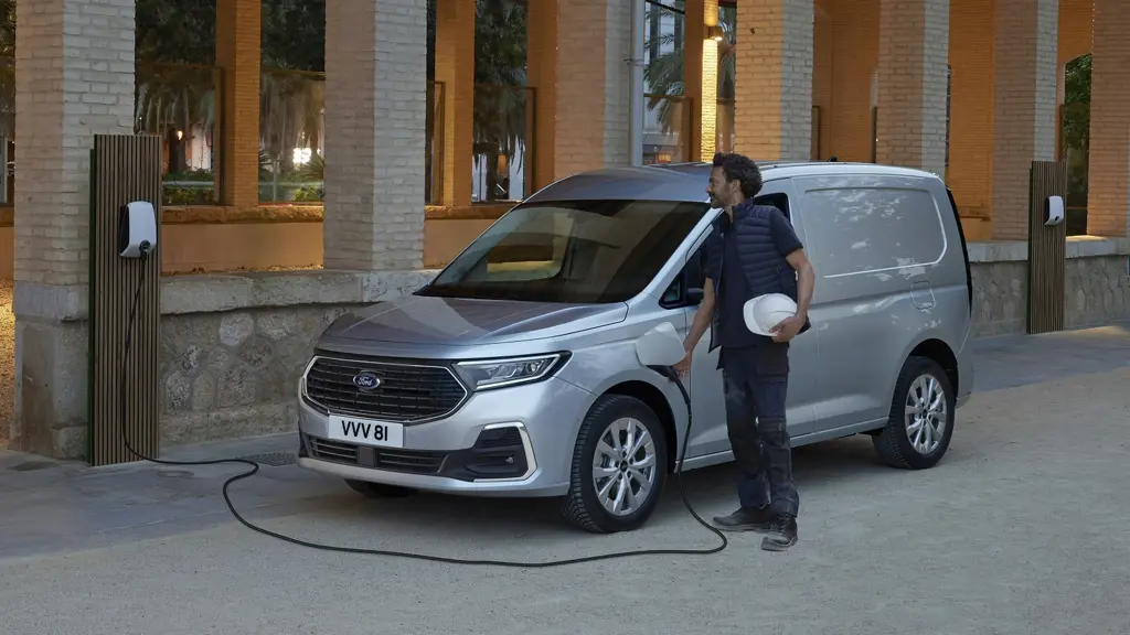 Ford Transit Connect 250 L2 Petrol 1.5 Ecoboost Phev 150 Active Flexcab Van Auto