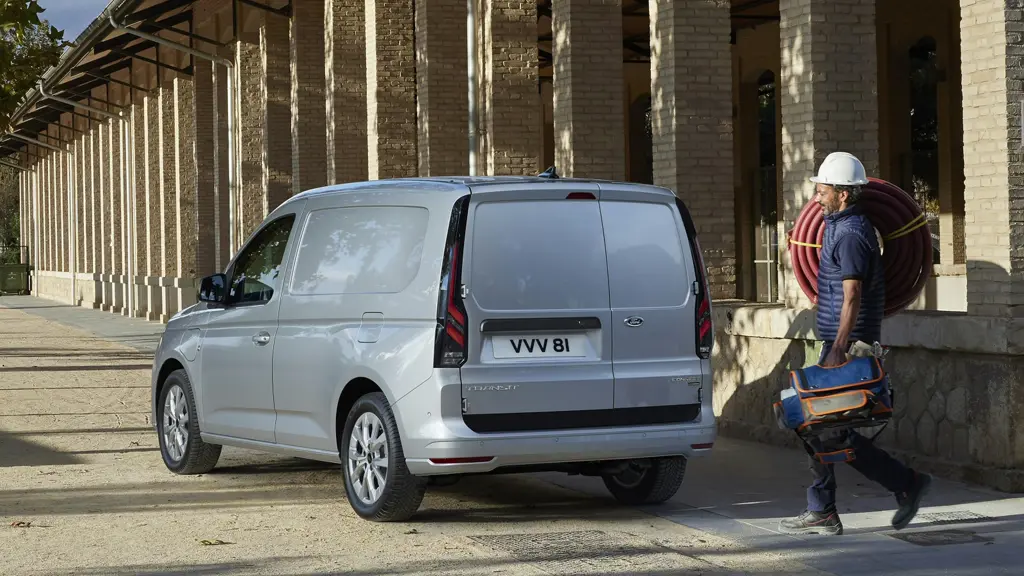 Ford Transit Connect 250 L2 Petrol 1.5 Ecoboost Phev 150 Active Flexcab Van Auto