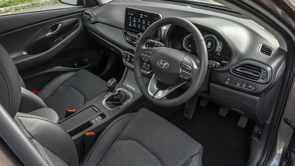 Hyundai i30 1.5T GDi 48v Hybrid Advance 5dr