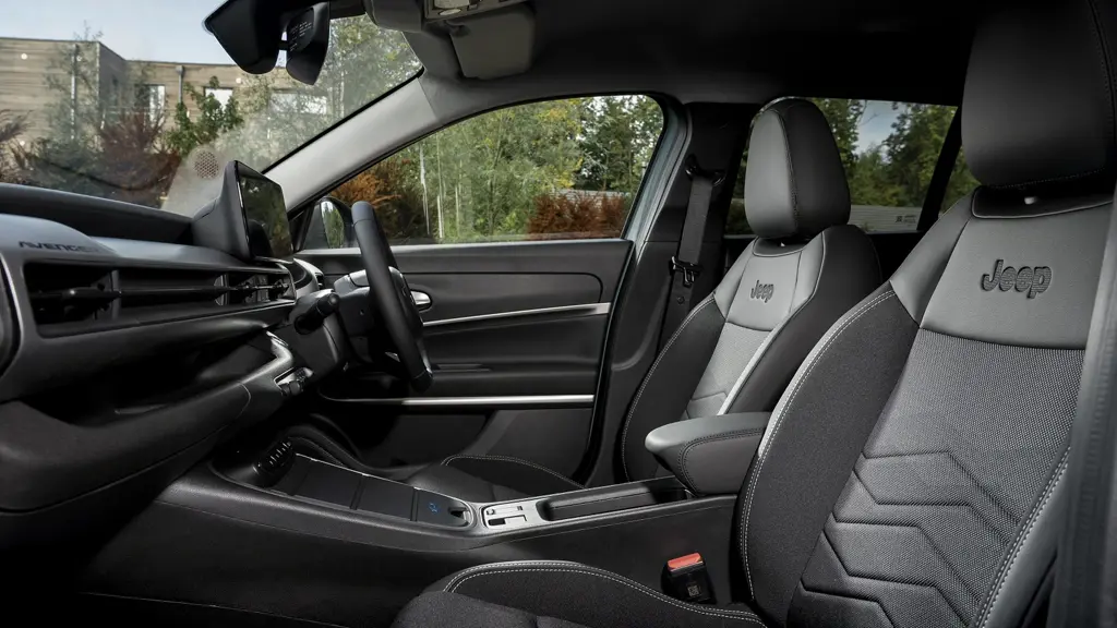 Jeep Avenger 1.2 Skyview 5dr