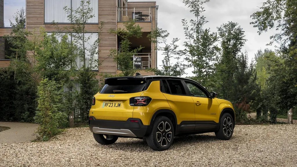Jeep Avenger 1.2 e-Hybrid Skyview 5dr DCT