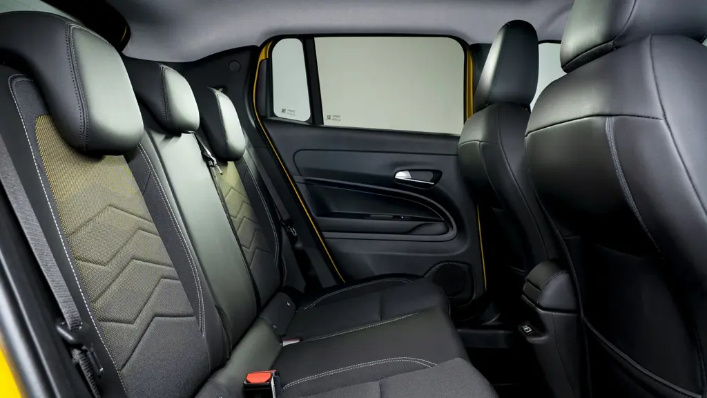 Jeep Avenger 1.2 e-Hybrid Skyview 5dr DCT