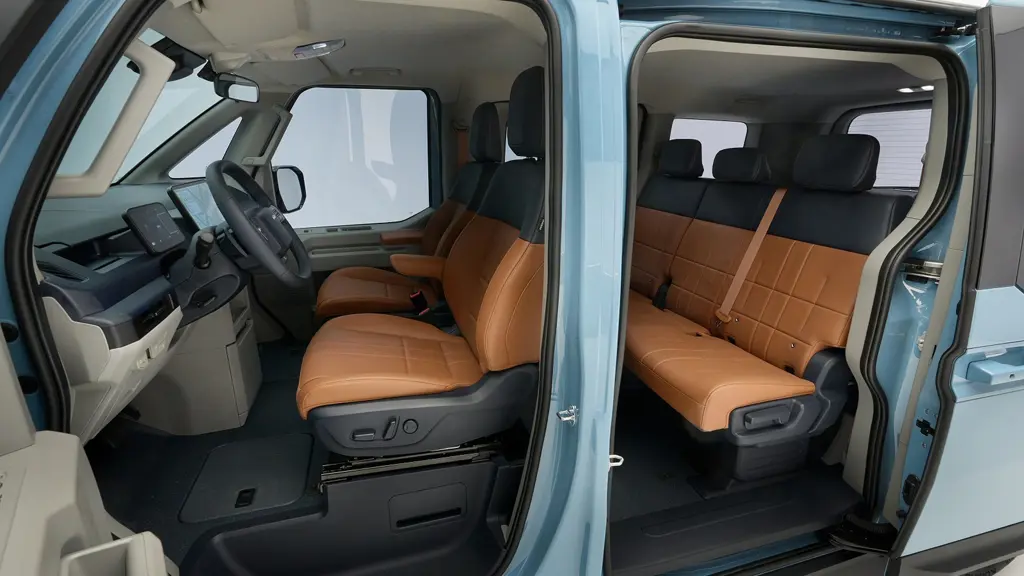 Kia PV5 120kW Plus Long Range 71kWh 5dr Auto
