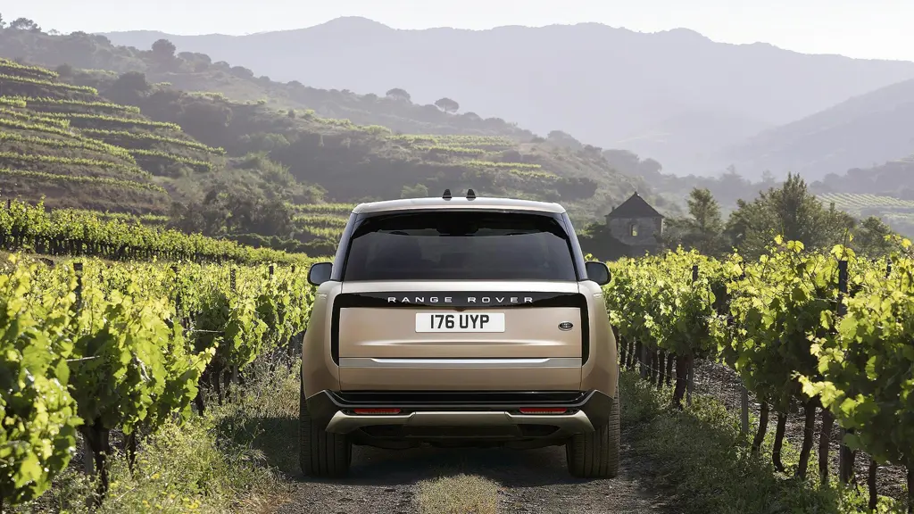 Land Rover Range Rover 3.0 D300 Edition 4dr Auto