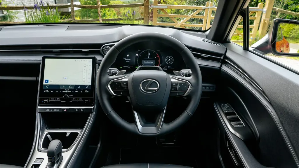 Lexus Lbx 1.5 Urban 5dr E-CVT