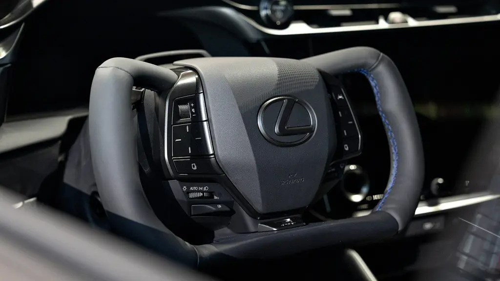 Lexus Rz 300e 150kW Premium + 71 kWh 5dr Auto Bi-tone