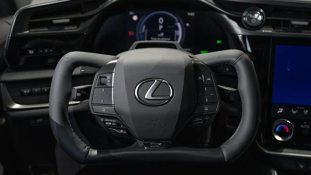 Lexus Rz 300e 150kW Premium + 71 kWh 5dr Auto Bi-tone