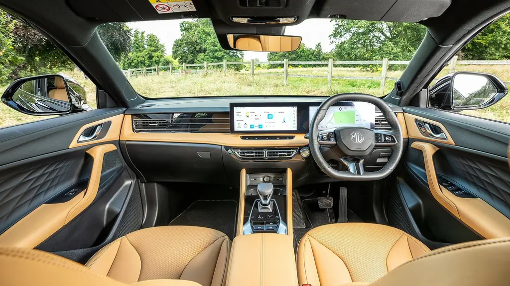 MG Motor UK Hs 1.5 T-GDI PHEV Trophy 5dr Auto