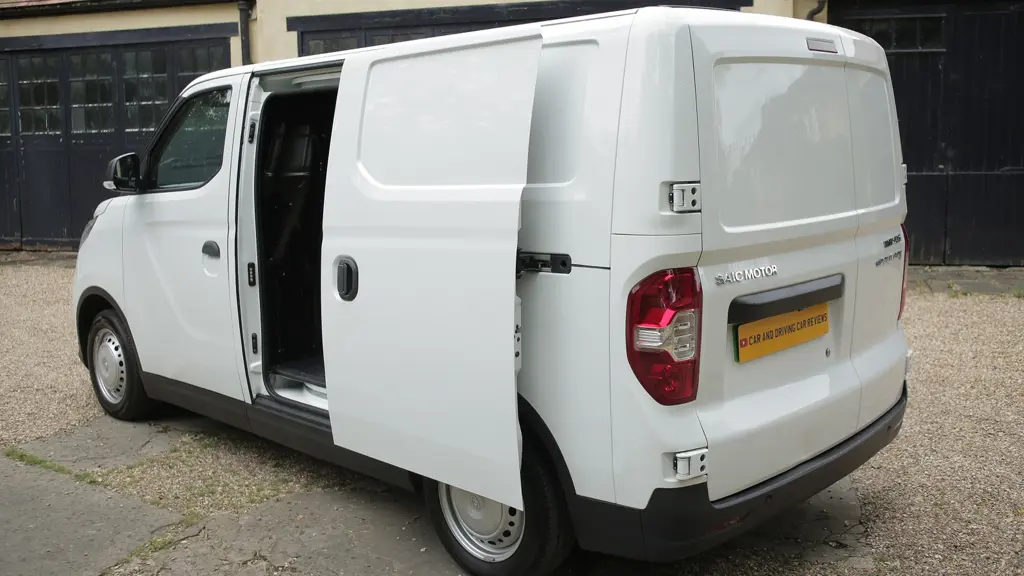 Maxus Deliver 3 E L1 Electric 118KW H1 Van 50.2Kwh Auto