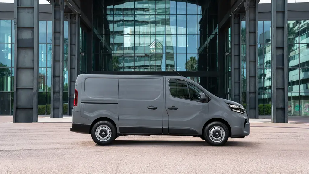 Nissan Interstar F35 L3 Diesel 2.3 DCI 135PS H2 Acenta Van