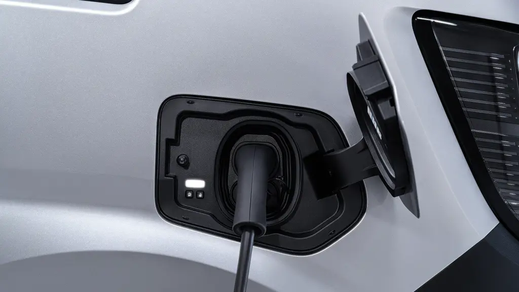 Nissan Interstar F35 L3 Electric 105KW 87KWH H2 Acenta Van Auto