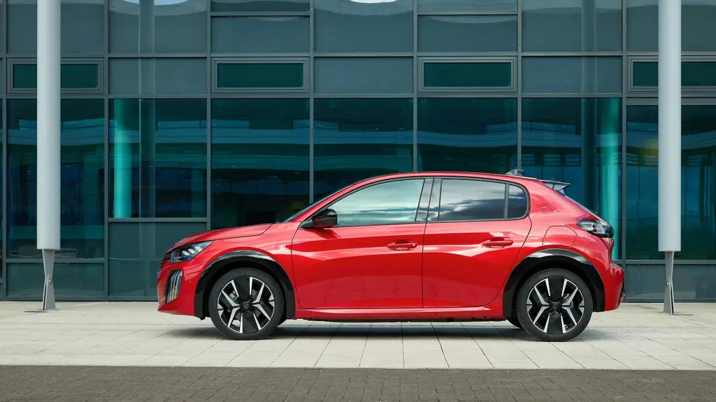 Peugeot 208 1.2 Hybrid 145 GT 5dr e-DSC6
