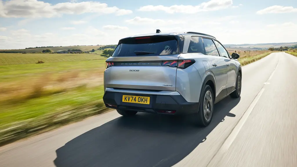 Peugeot 5008 1.6 Plug-in Hybrid 195 Allure 5dr e-DSC7