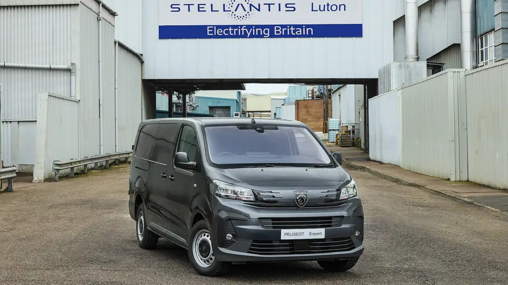 Peugeot Expert XL Diesel 2.2 Bluehdi 150 Asphalt Crew Van EAT8