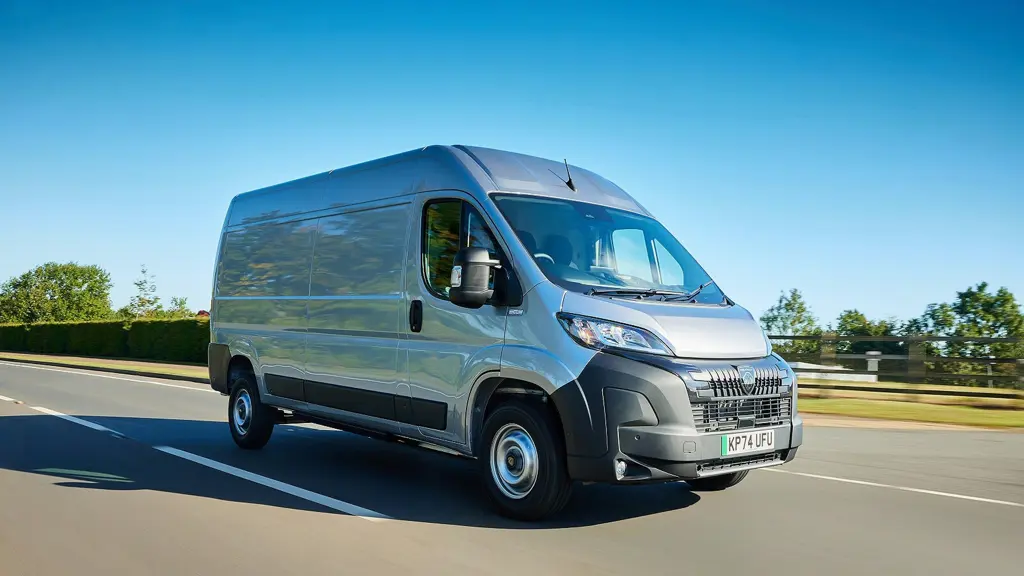Peugeot Boxer E- 440 L4 205KW 110Kwh H2 Van Professional Auto 22KW