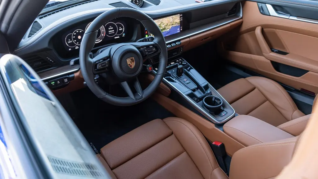 Porsche 911 2dr PDK