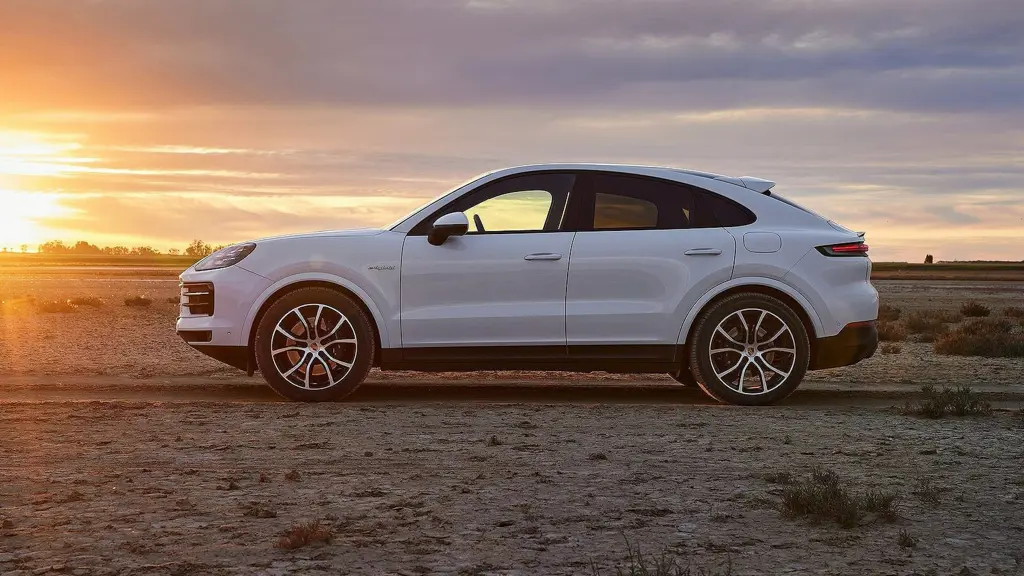 Porsche Cayenne S E-Hybrid 5dr Tiptronic S