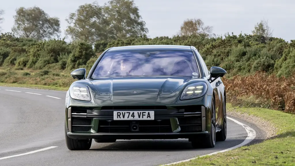 Porsche Taycan 320kW 105kWh 4dr RWD E-Shift Revised