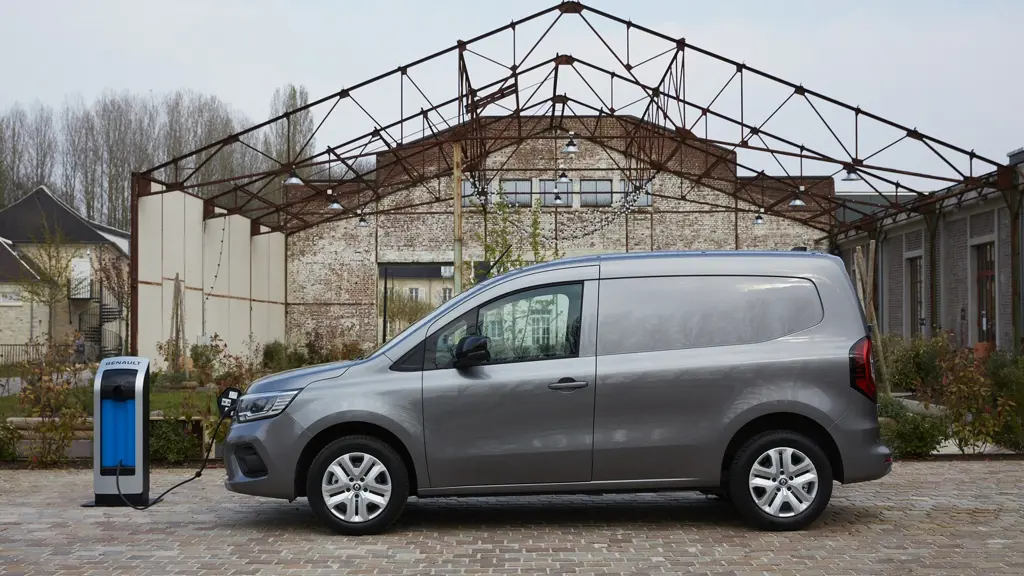 Renault Kangoo L2 E-Tech LL21 115KW 52KWH Advance Openrlink Crew Van Auto