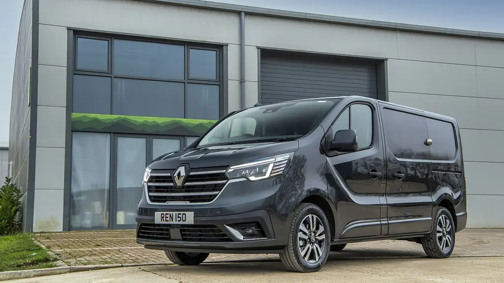 Renault Trafic LWB Diesel LL30 Blue DCI 130 Advance Safety Crew Van