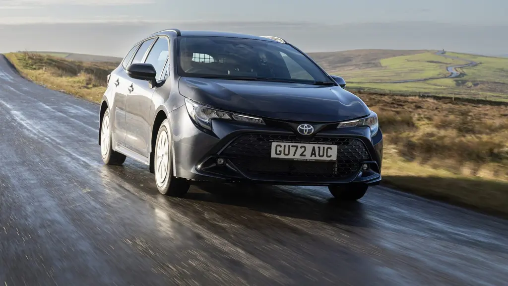 Toyota Corolla Petrol 1.8 VVT-I Hybrid 140 Commercial Auto