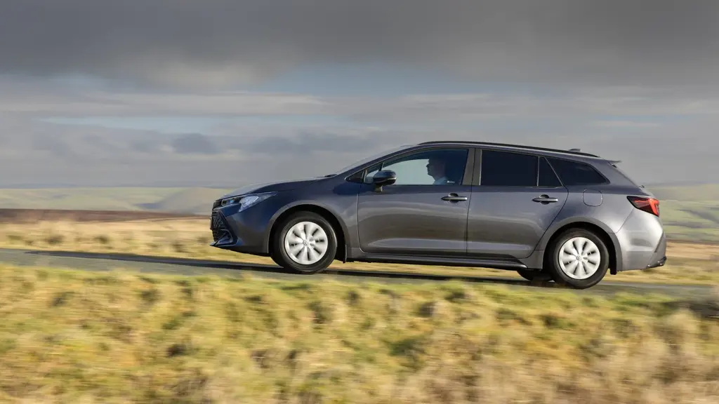 Toyota Corolla Petrol 1.8 VVT-I Hybrid 140 Commercial Auto