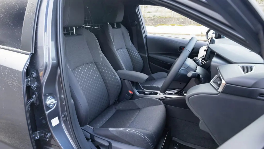 Toyota Corolla Petrol 1.8 VVT-I Hybrid 140 Commercial Auto