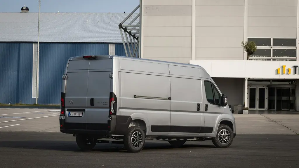Toyota Proace MAX L3 Diesel 2.2D 140 Icon Platform CAB